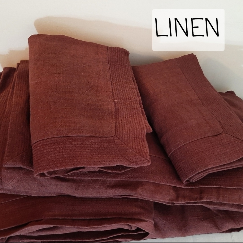 *Hotel Embroidered king Linen duvet cover & 2 Standard shams WINE MSRP $6…